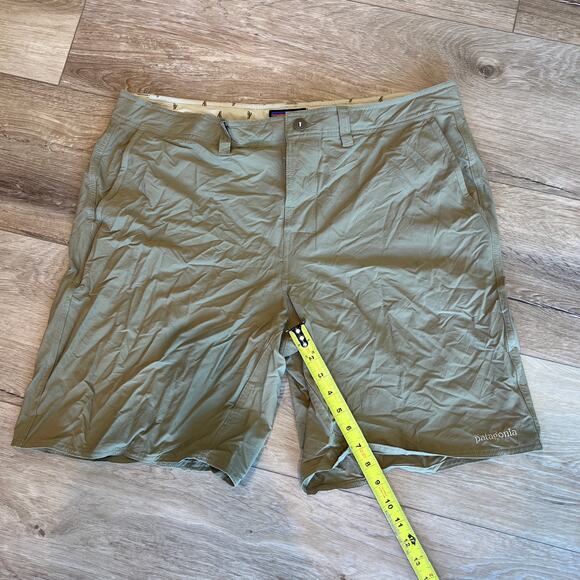 PATAGONIA Men's Stretch Wavefarer Walk Shorts 20" Size 40 - Picture 5 of 9